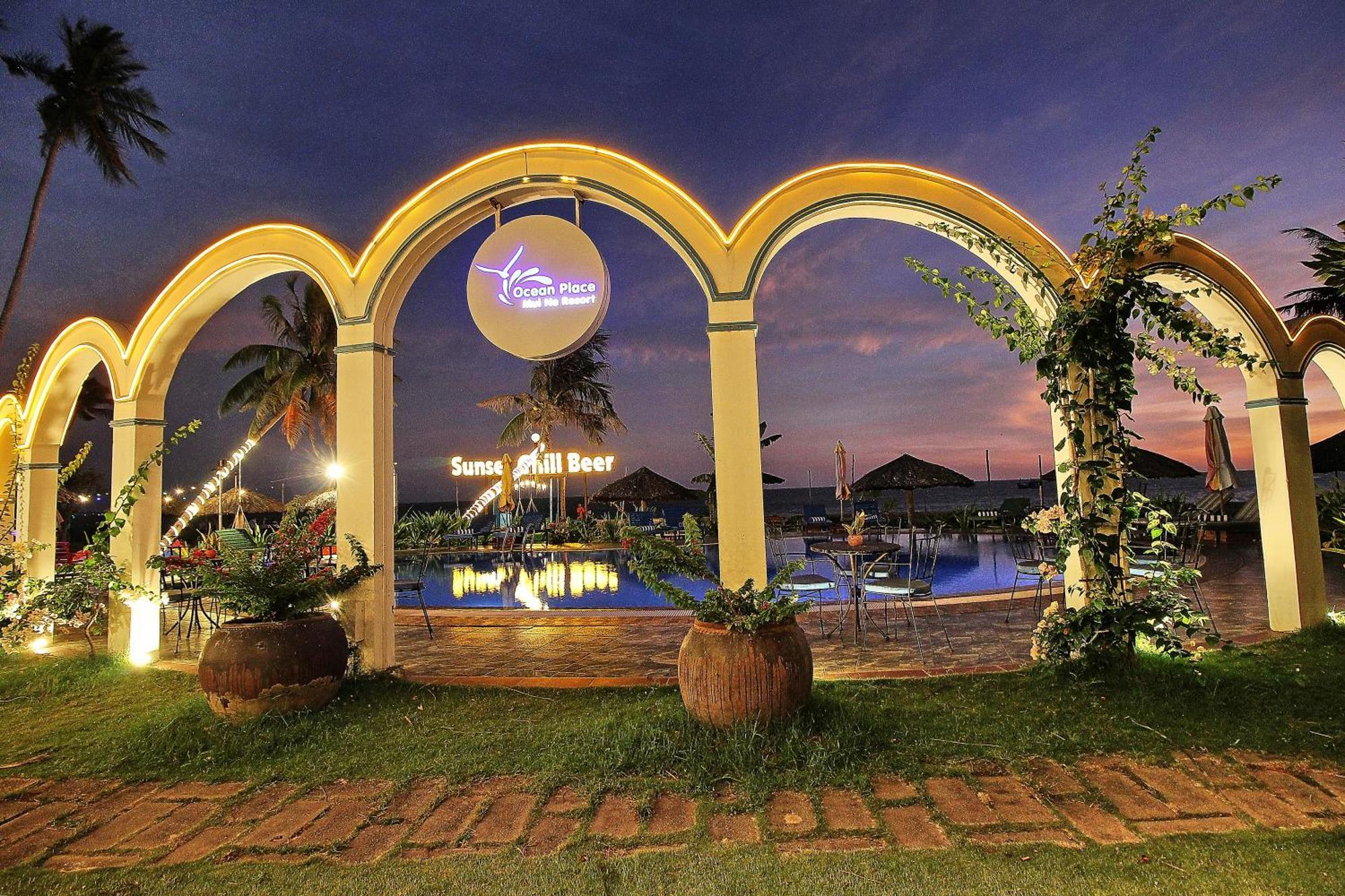 Ocean Place Resort Mui Ne Esterno foto
